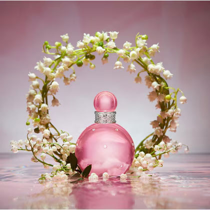 Fantasy Sheer Eau de Toilette Spray